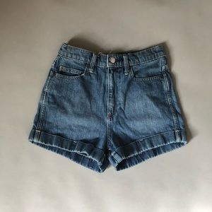 GAP HIGH WAISTED JEAN SHORTS